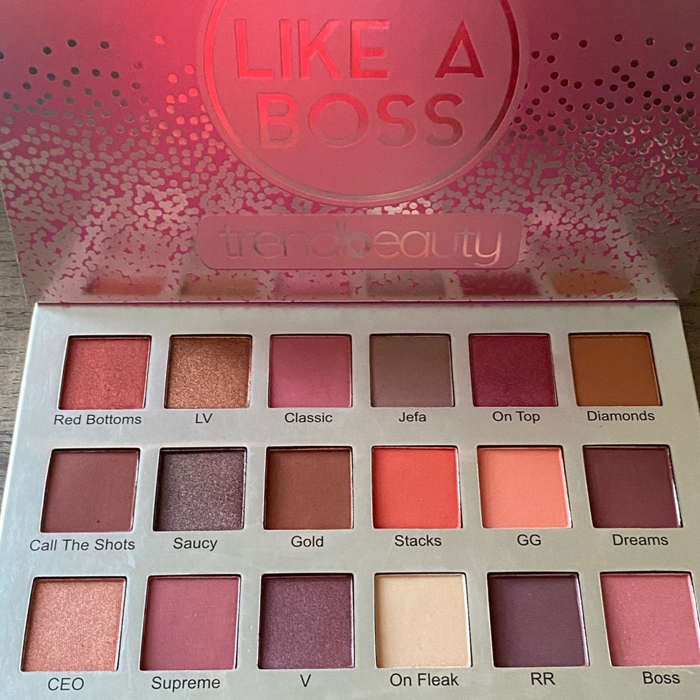 Eyeshadow palette